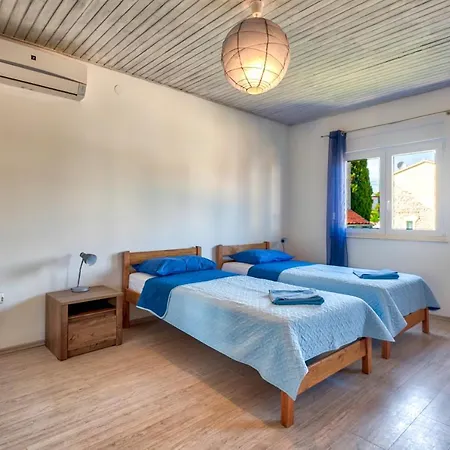 Dante Tatil Evi Medulin