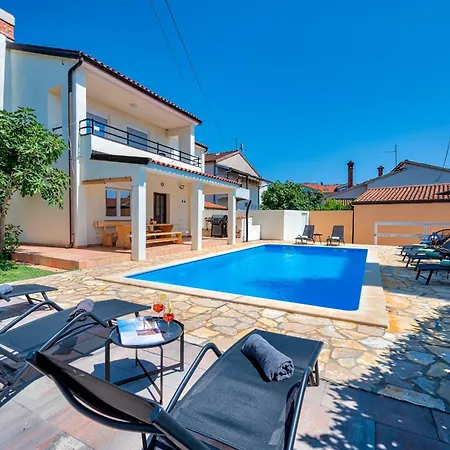 Dante Holiday home Medulin